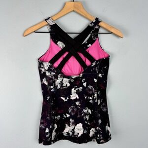 Lululemon Enhearten Tank Top Women's 4 Scoop Neck Cross Back Black Multi Blossom